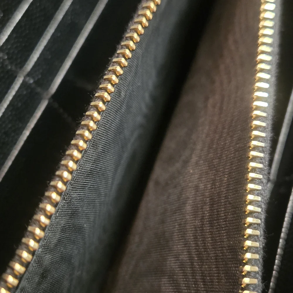 Saint Laurent Grain De Poudre Matelasse Chevron Monogram Flap Wallet - Black - Picture 12 of 15